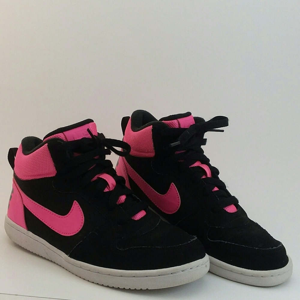 BEAUTIFUL Nike Court Borough pink black size 3Y youth sneaker. LOOKS SUPER CLEAN